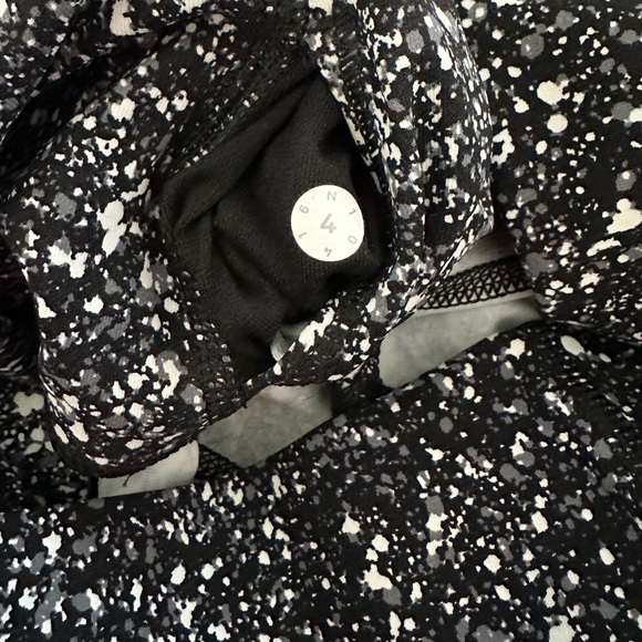 Lululemon/Wunder Under HR splatter Leggings/4 - Picture 8 of 9